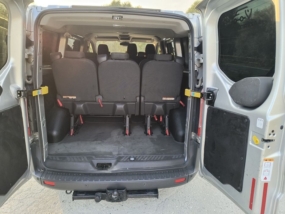 Ford transit custom microbuz 8+1