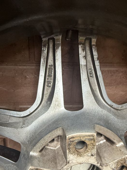 Продам диски с зимними шинами