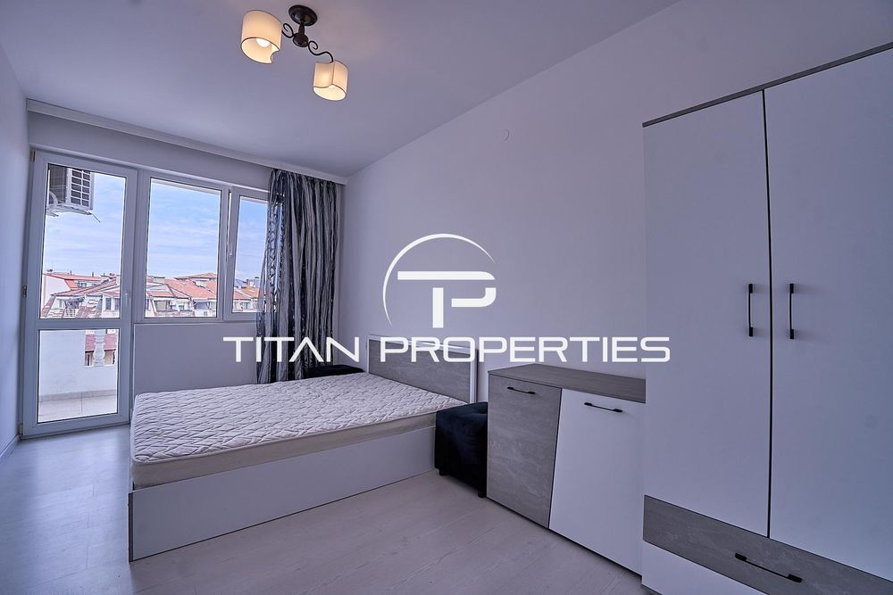 Тристаен апартамент под наем в Център