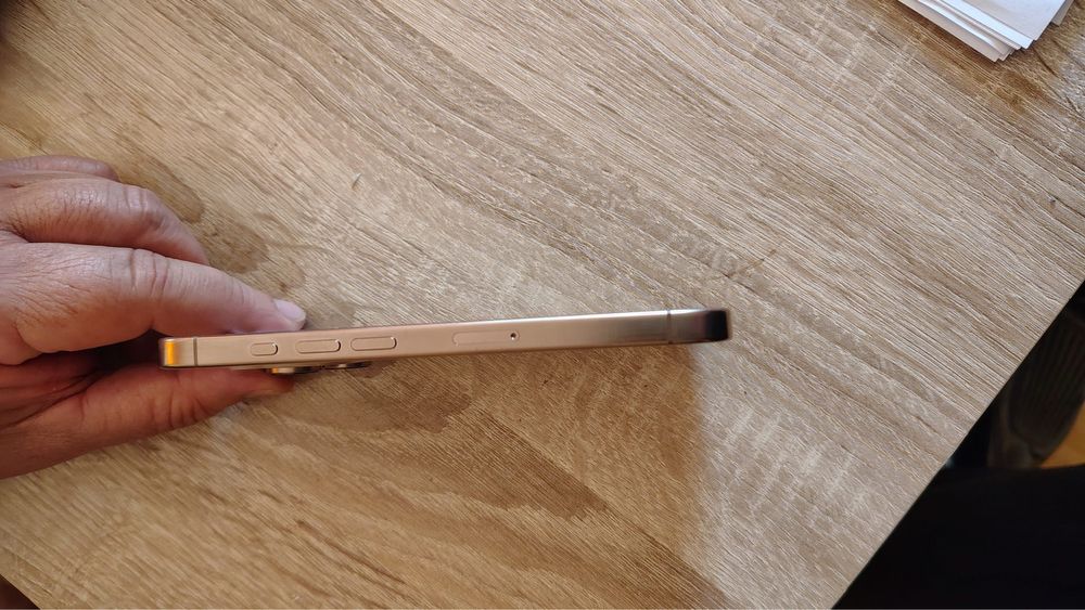 Iphone 16 pro 256 gb folosit putin
