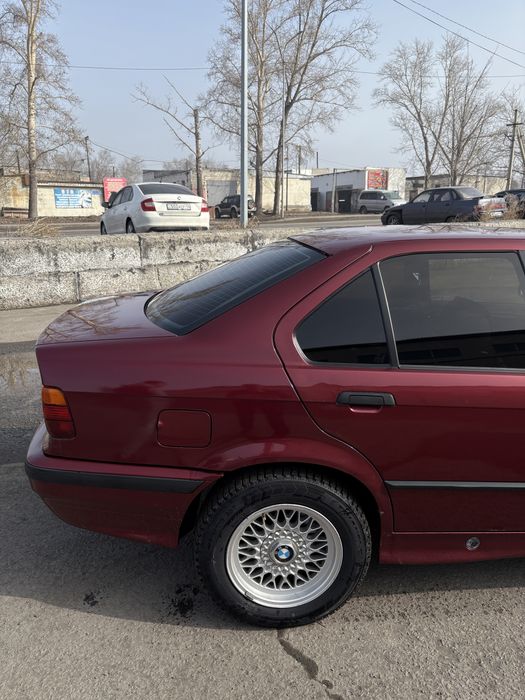 Продам БМВ Е36 1.8 л мотор м 43