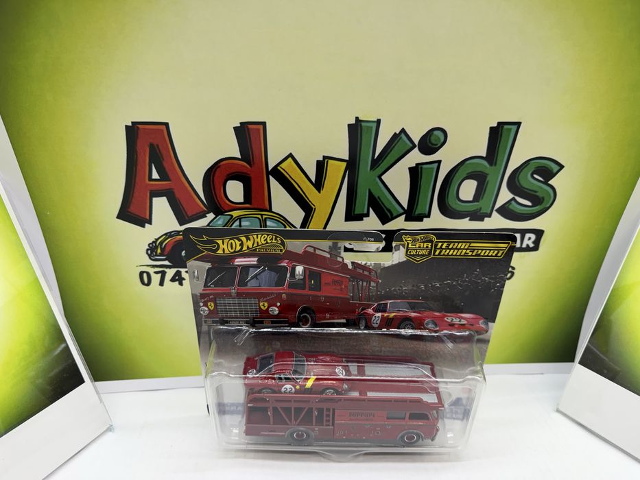 Hot Wheels Premium Ferrari 250 Gto / Fiat 642 RN2 macheta 1:64