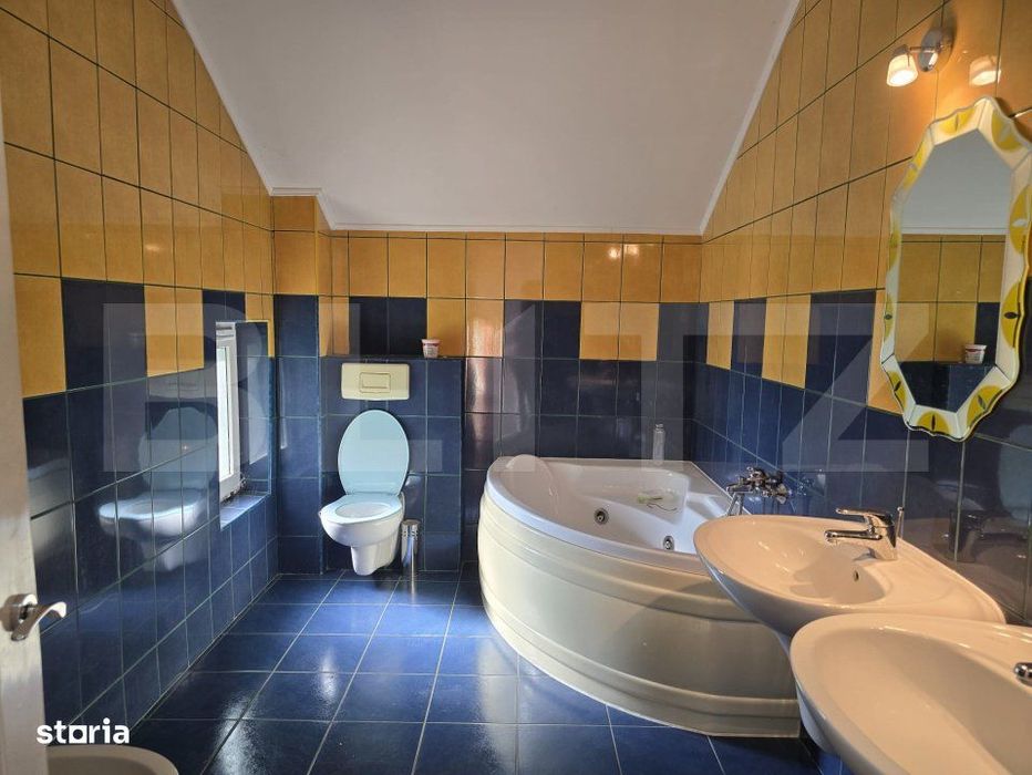 Casa  cu piscina ,7 camere, 447 mp - teren 1535mp, Vetis