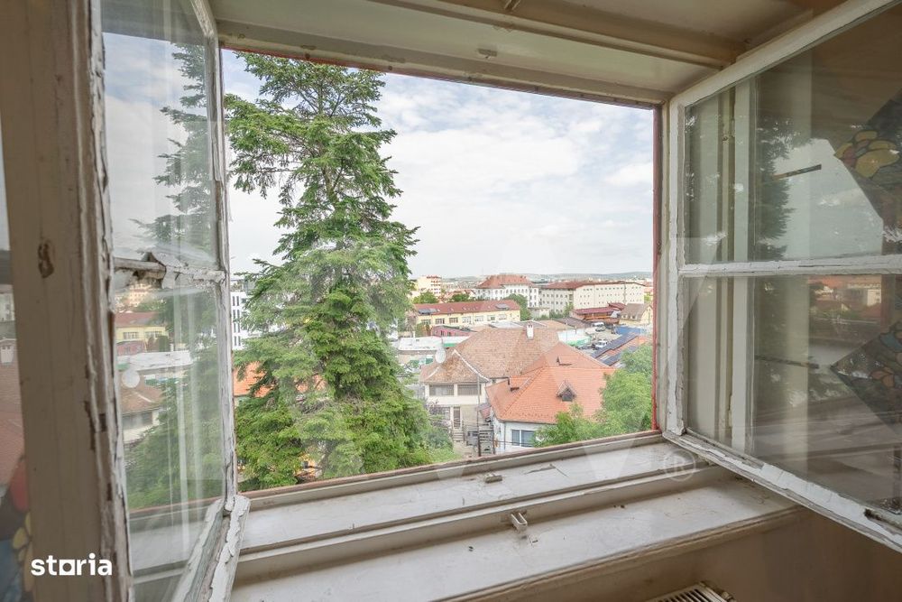 Apartament cu priveliste superba in zona centrala!