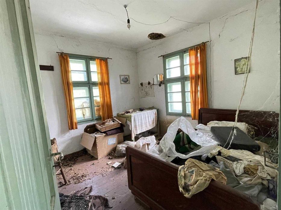 Продава се къща -с. Дамяново