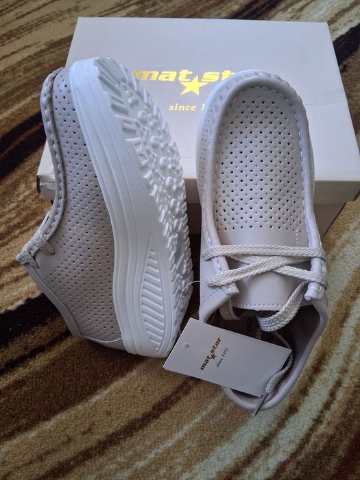 Летни обувки Mat Star