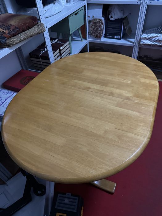 Стол и 6 стульев