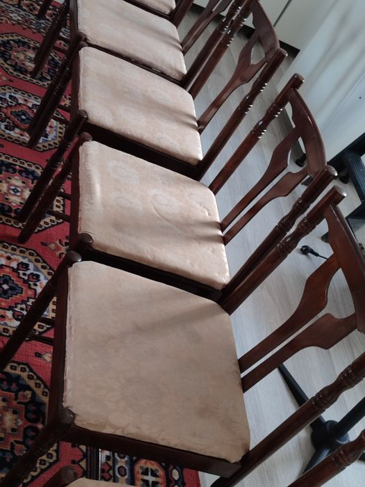 Продам стулья деревянные