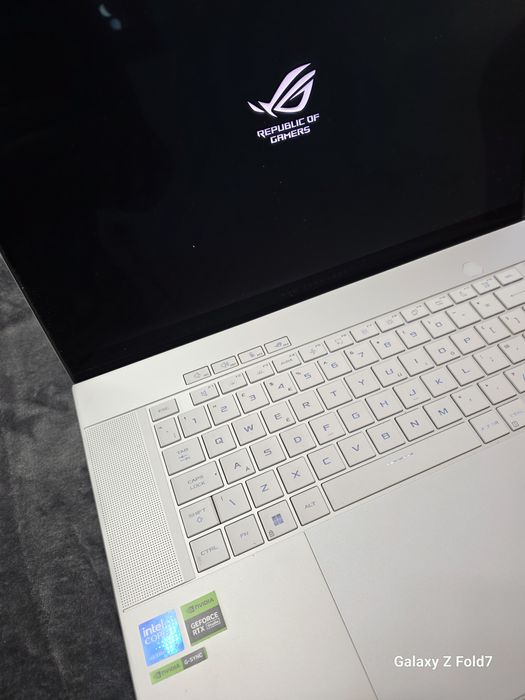 Asus ROG Zephyrus G16, Core Ultra 9, RTX 4070