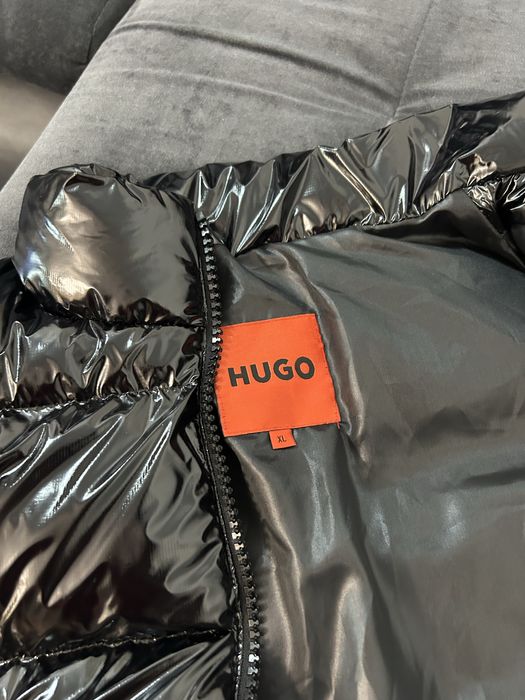 Geacă puffer HUGO lucioasă neagră XXL– model premium iarnă – 320 lei
