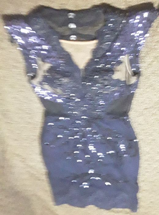 Rochie ocazie spate gol model deosebit.