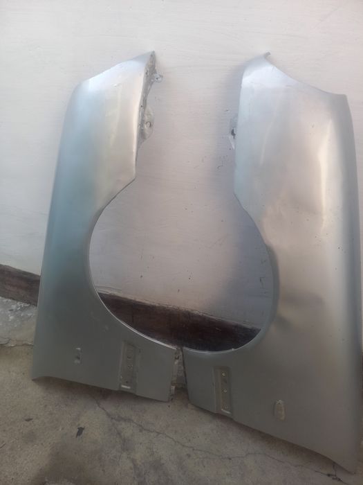 Крылья мерседес  левое и правое