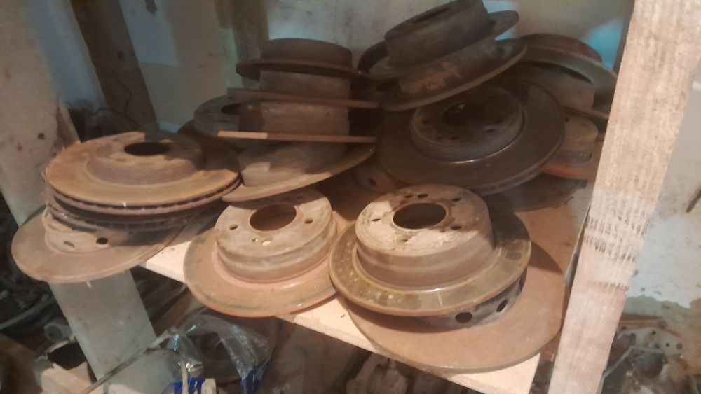 Продам Мерседес по запчастями