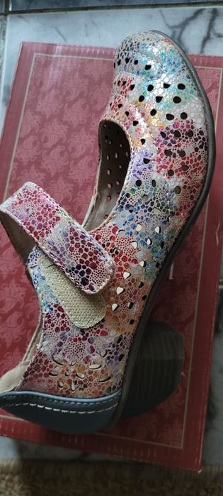 Pantofi dama marime 38