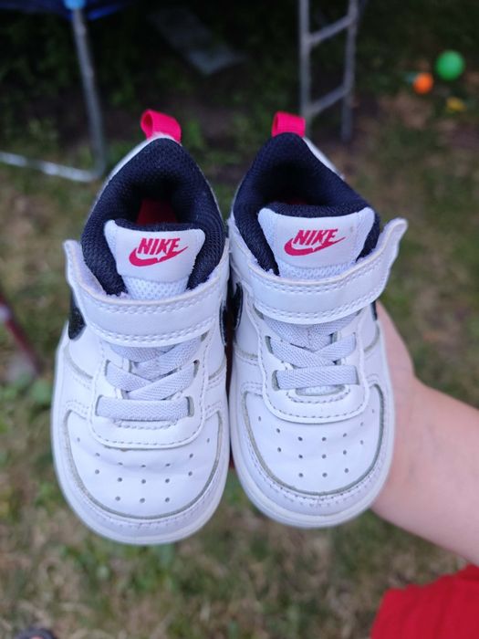Adidași NIKE baiețel ,numărul 21