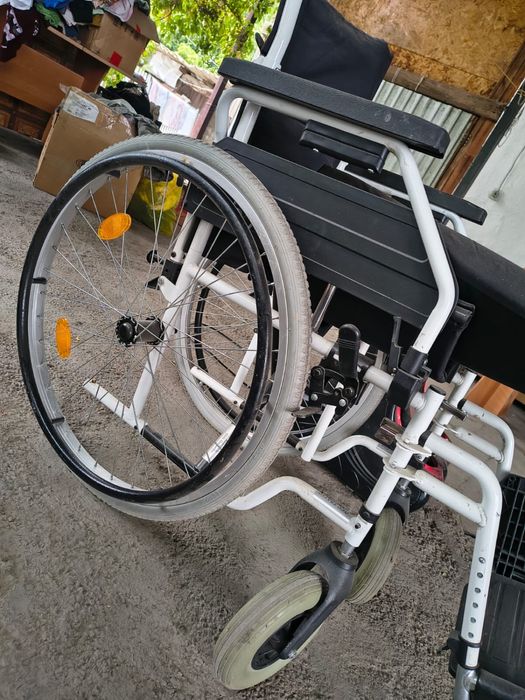 Продам коляску инвалидная