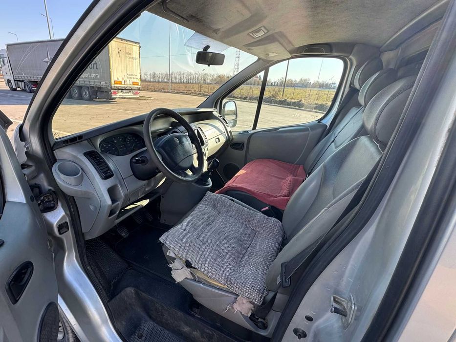 Renault Traffic 2003 1.9 dCi, 362.000 km Reali