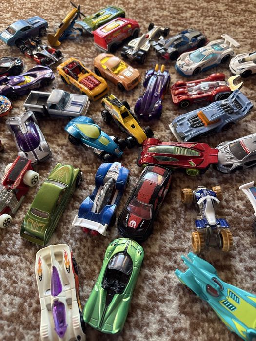 Колички Hot Wheels от 2000-2014