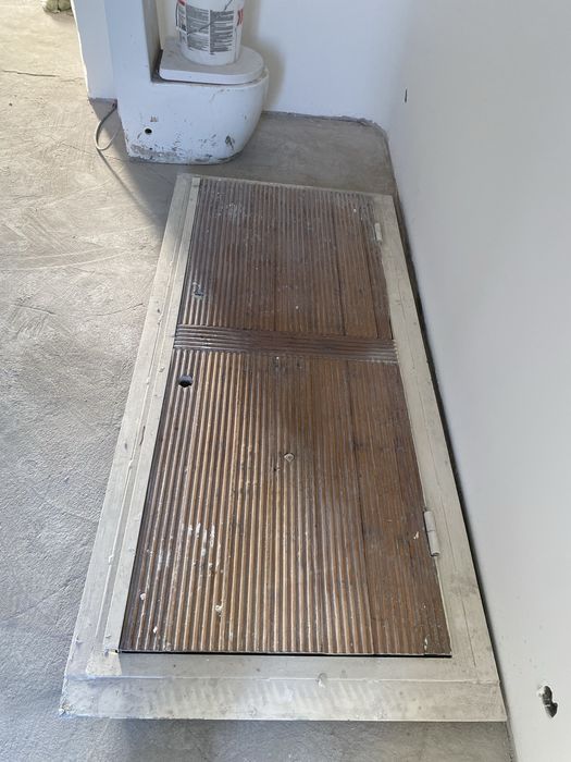 Продается дверь советское