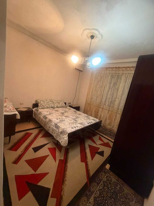 Етаж от къща - под наем, Широк център