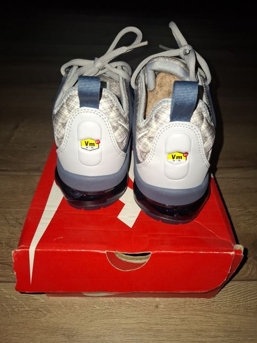 Nike Air Vapormax Plus wolf grey