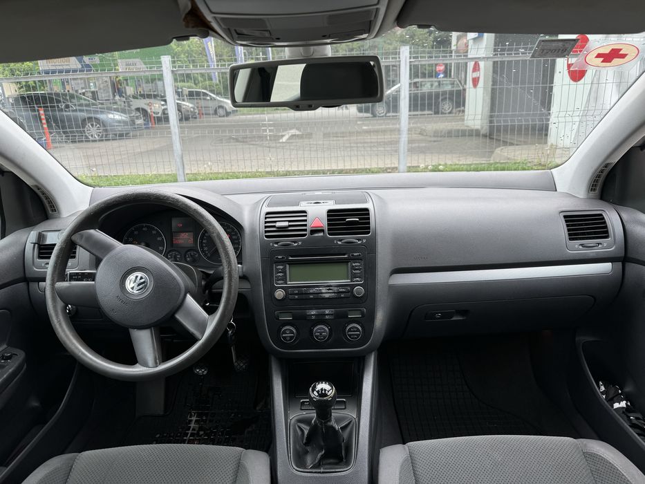 Volkswagen Golf 5 | 1.6 FSI | Proiect Recondiționare / Piese