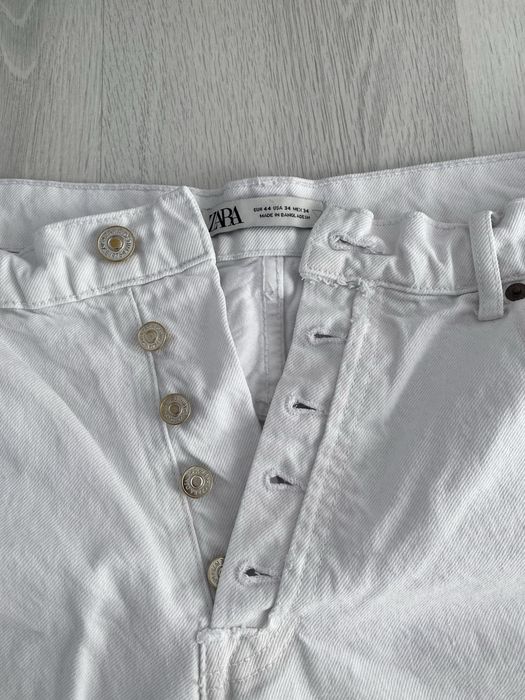 Джинсы белые Zara