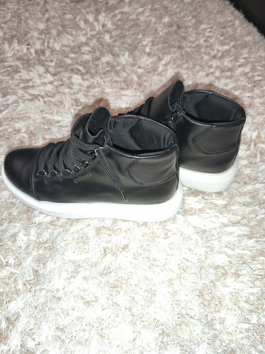 Ghete Bărbați mărimea 37 
Mărime:37
Ghete Bărbați Ch