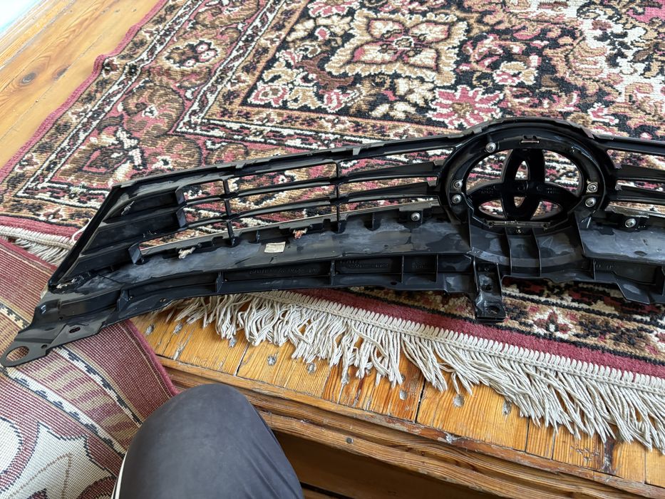 Решетка радиатор камри 55