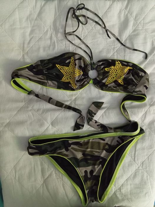 Бански    костюм