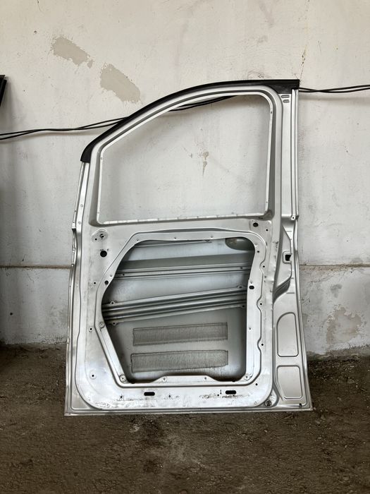 Предна дясна врата за Mercedes Vito Мерцедес Вито 2016-2020г