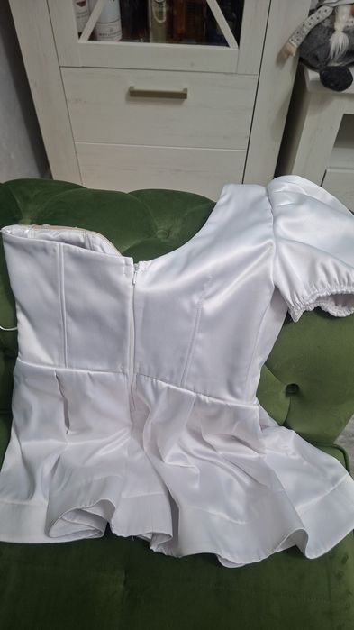 Rochie alba eleganta pt diverse ocazii