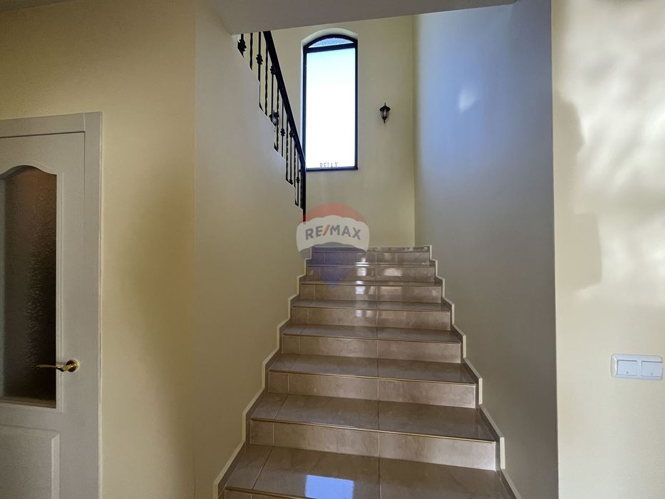 Продава се Къща в с. Близнаци, Област Варна - 236 кв.м за 757 €/кв.м - Снимка #10