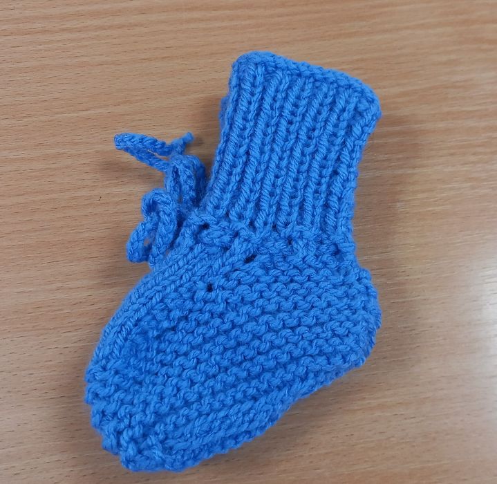 Продавам бебешки терлички