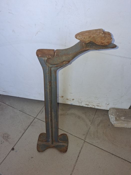 Продам сапожную лапу СССР