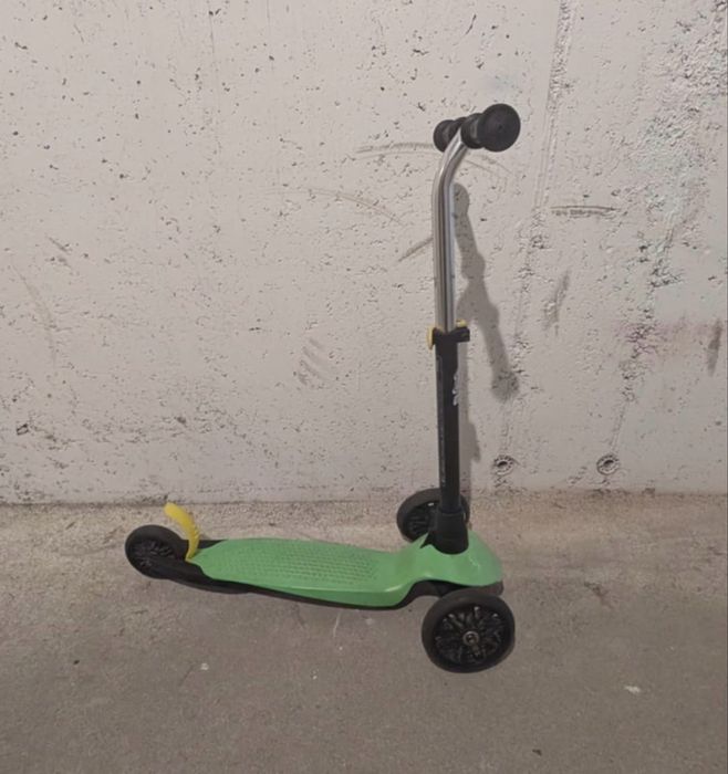 Vând trotinetă Dechatlon 2-5 ani.