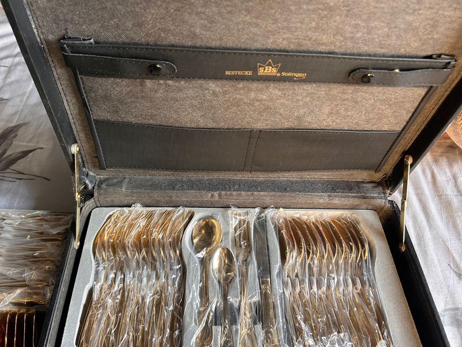 Vând set linguri suflate in aur !!