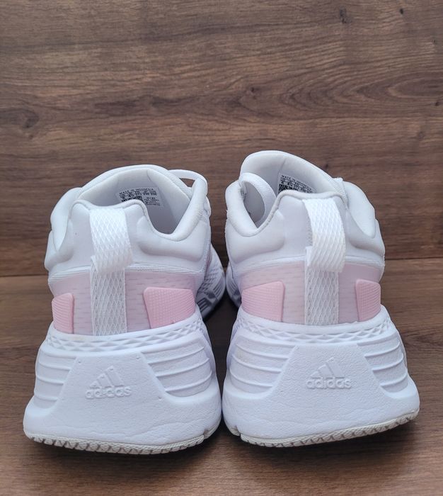 Adidas/дамски маратонки-37 1/3номер