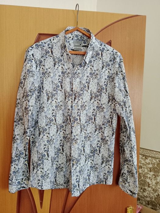 Рубашки мужские .