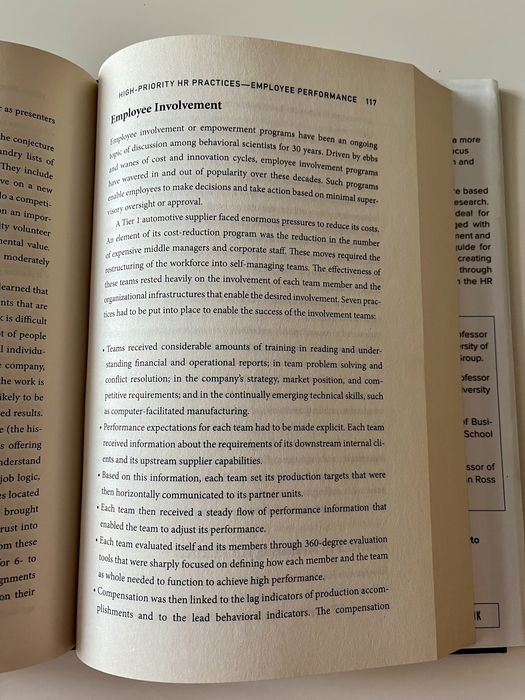 Нова HR книга: Victory Through Organization by Dave Ulrich