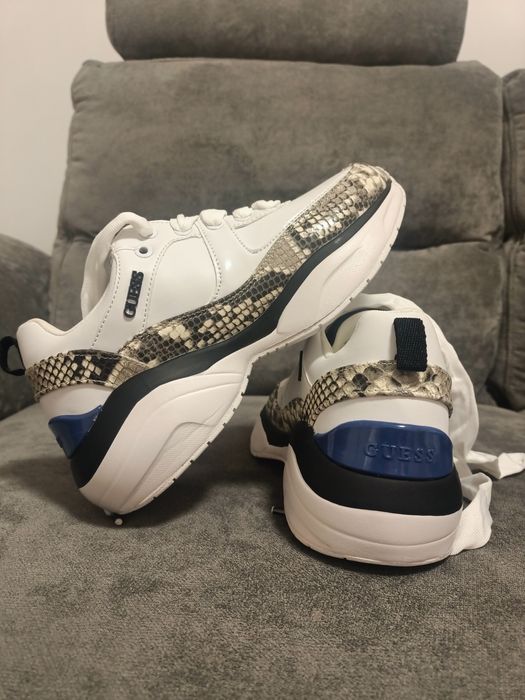 Sneakers Guess originali cu eticheta