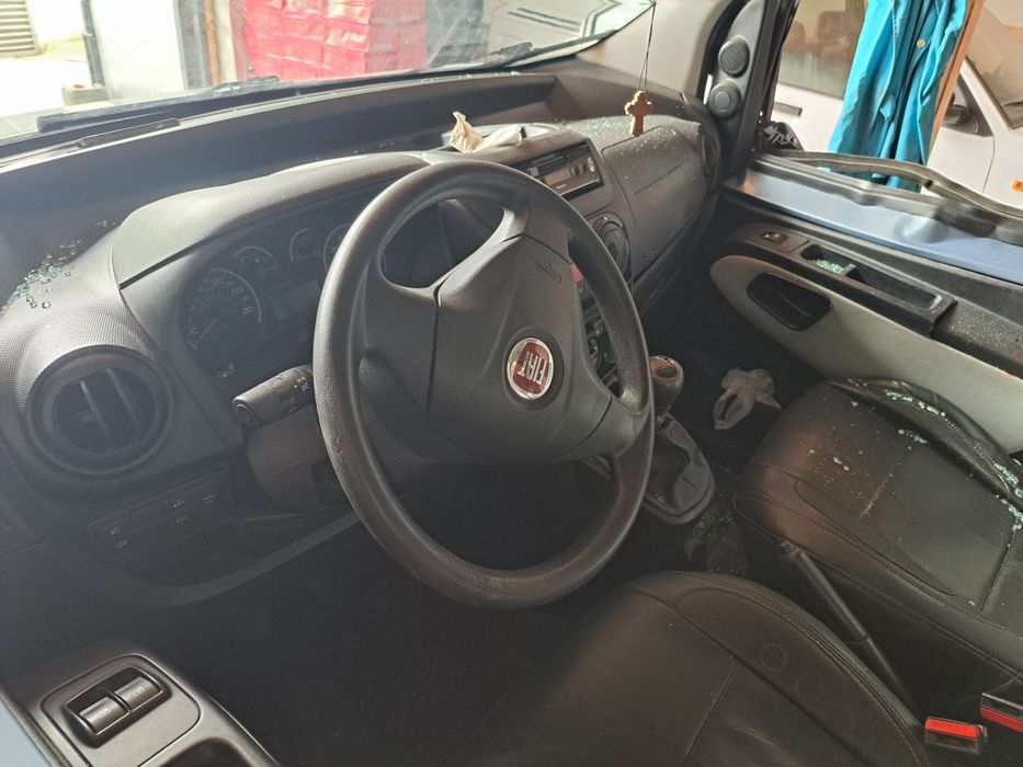 Dezmembrez Fiat Fiorino Qubo