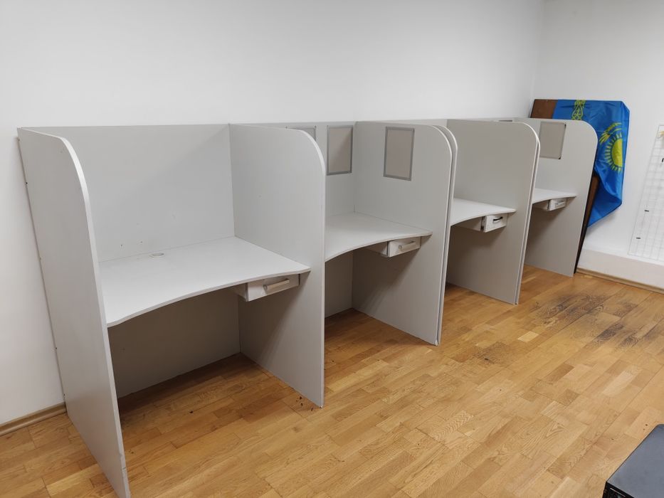 Компьютерные столы