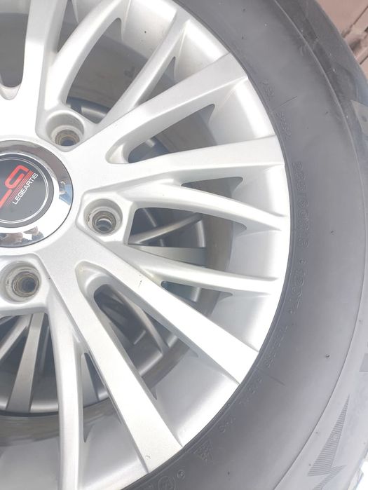 Продам зимние шины на дисках