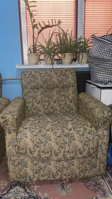 Кресло сатылады