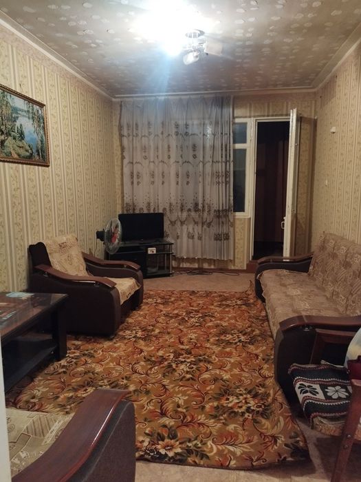 Срочно Продаётся Чиланзар 14 2комн.2этаж.