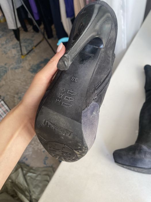 Замшевые ботфорты весенние