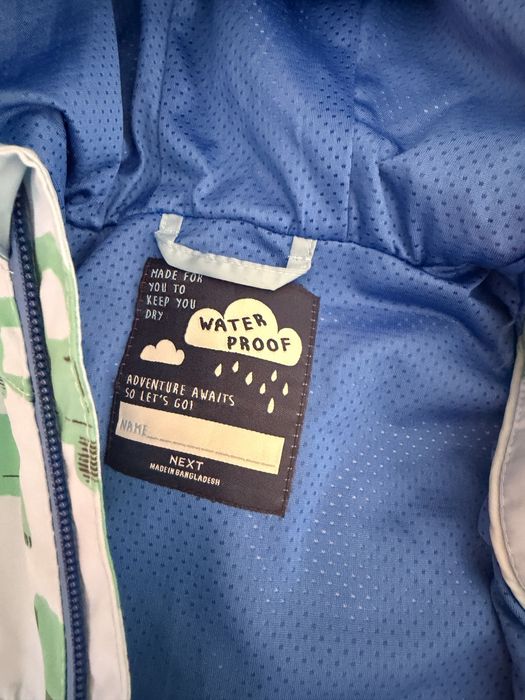 Продам курточка дождевик