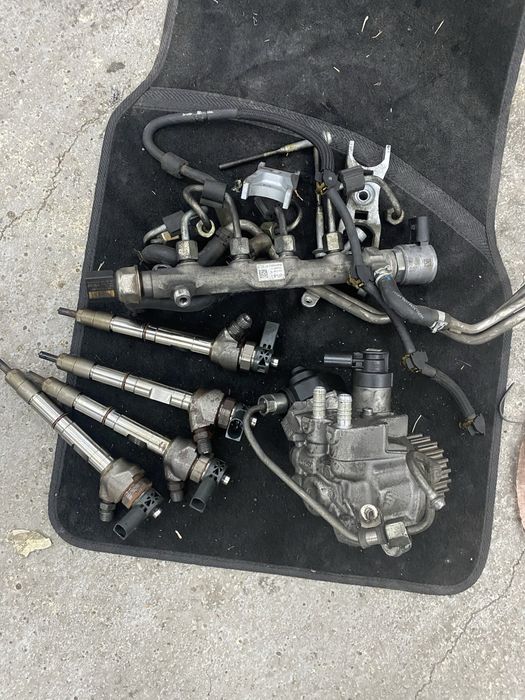 Горивна система помпа и дюзи за Audi А4, Q5 2.0tdi 190к.с