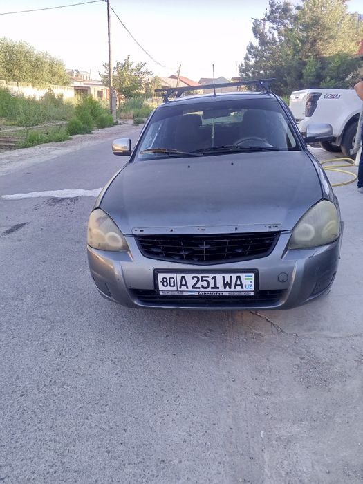 Приора седан 2011